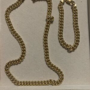 Elegant Gold Plated Chain Necklace and Bracelet Set